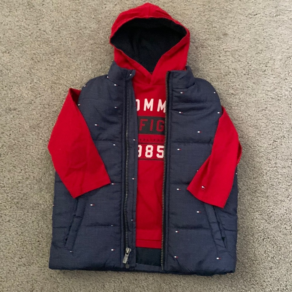 Tommy HAILFIGER hoodie with Vest brand new only wore once no tag size 4T on both